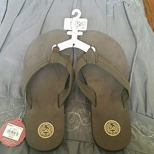 Kolh's flip flops